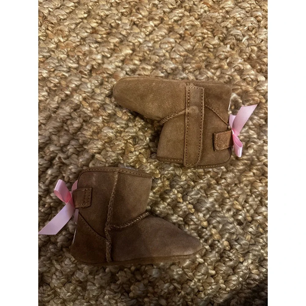 UGG Australia Baby Girls Brown Sheepskin Boots‎ Pink Bows Size 2 EU 18